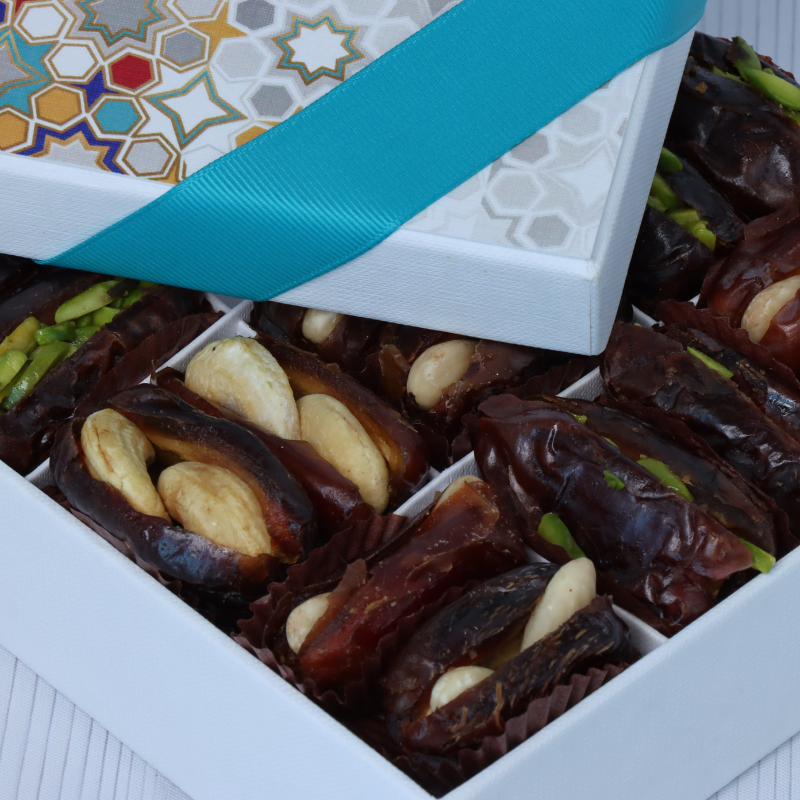 RAMADAN DESIGNED PREMIUM NUT STUFFED DATES 9-PIECE HARD BOX