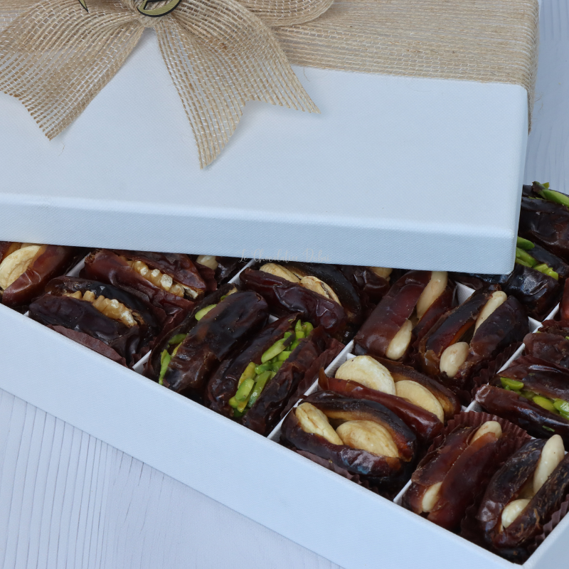 RAMADAN PREMIUM NUT STUFFED DATES 15-PIECE HARD BOX