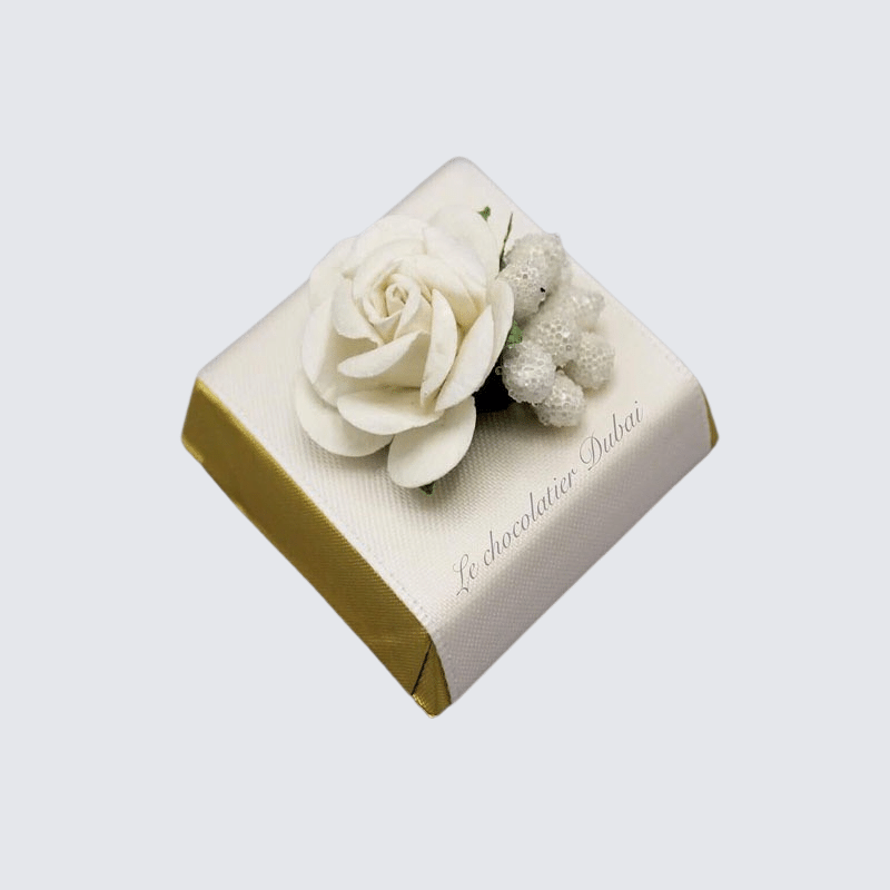 WEDDING RIBBON & FLOWER DECORATED CHOCOLATE