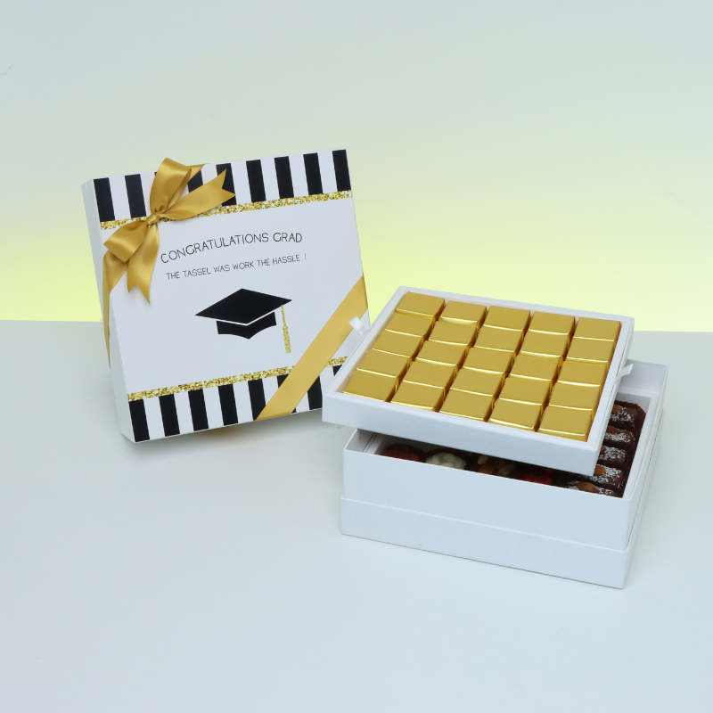 GRADUATION DESIGNED 50-PIECE CHOCOLATE HARD BOX WITH DESIGNED TOP CARD