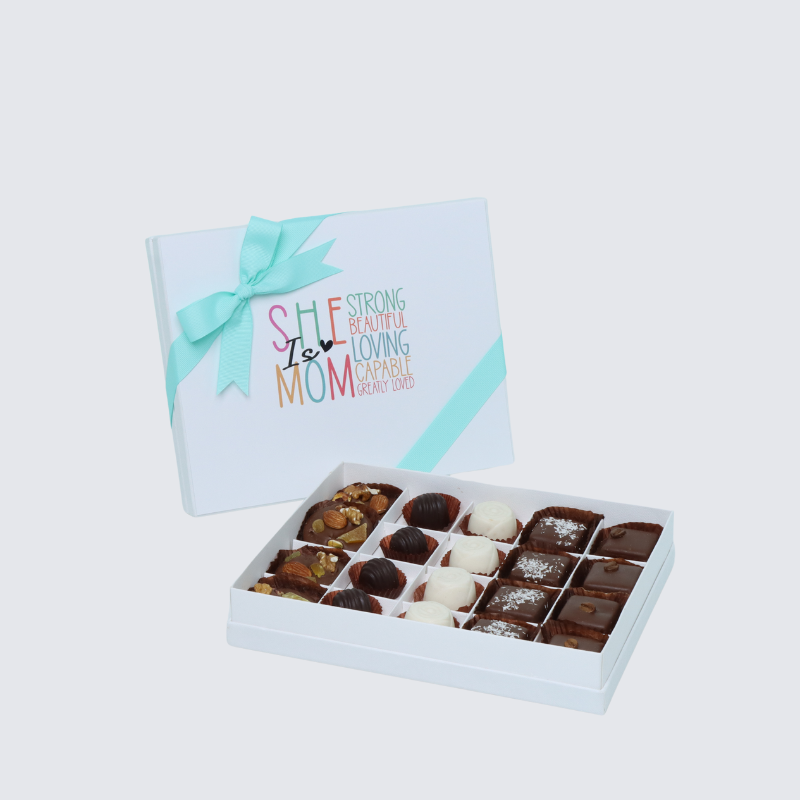 "SHE IS MOM" DESIGNED 20-PIECE CHOCOLATE HARD BOX