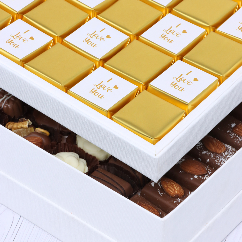 "I LOVE YOU" GOLD DESIGNED CHOCOLATE 2-LAYER CHOCOLATE HARD BOX