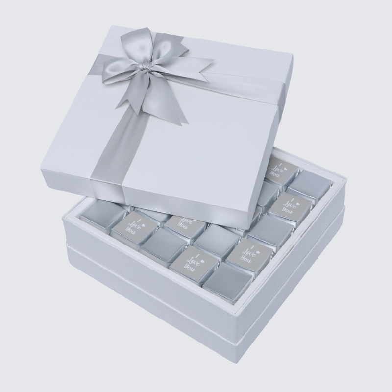 "I LOVE YOU" CLASSIC 25-PIECE CHOCOLATE HARD BOX