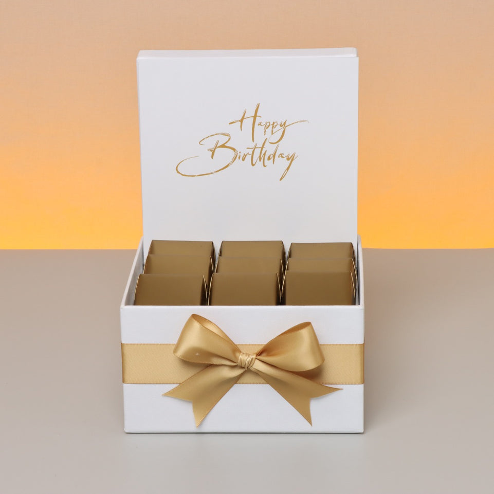 "HAPPY BIRTHDAY" MINIMALIST DESIGNED CHOCOLATE SMALL HAMPER