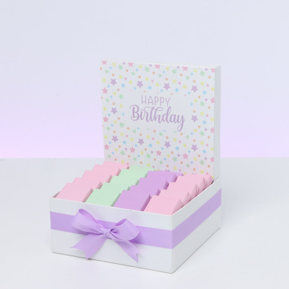 "HAPPY BIRTHDAY" STAR DESIGNED CHOCOLATE MEDIUM HAMPER