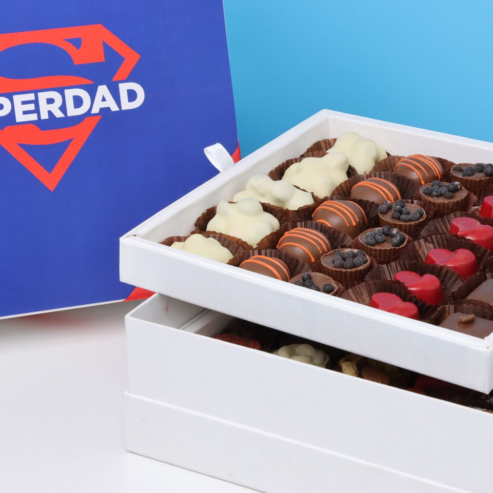 "SUPERDAD" FATHER'S DAY 2-LAYER CHOCOLATE HARD BOX