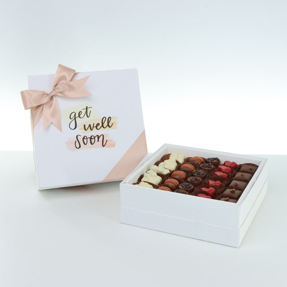 "GET WELL SOON" STAIN DESIGNED 25-PIECE CHOCOLATE HARD BOX