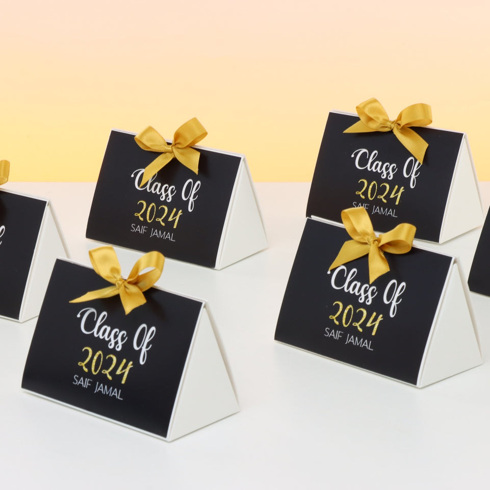 GRADUATION PERSONALIZED CHOCOLATE TRIANGLE BOX