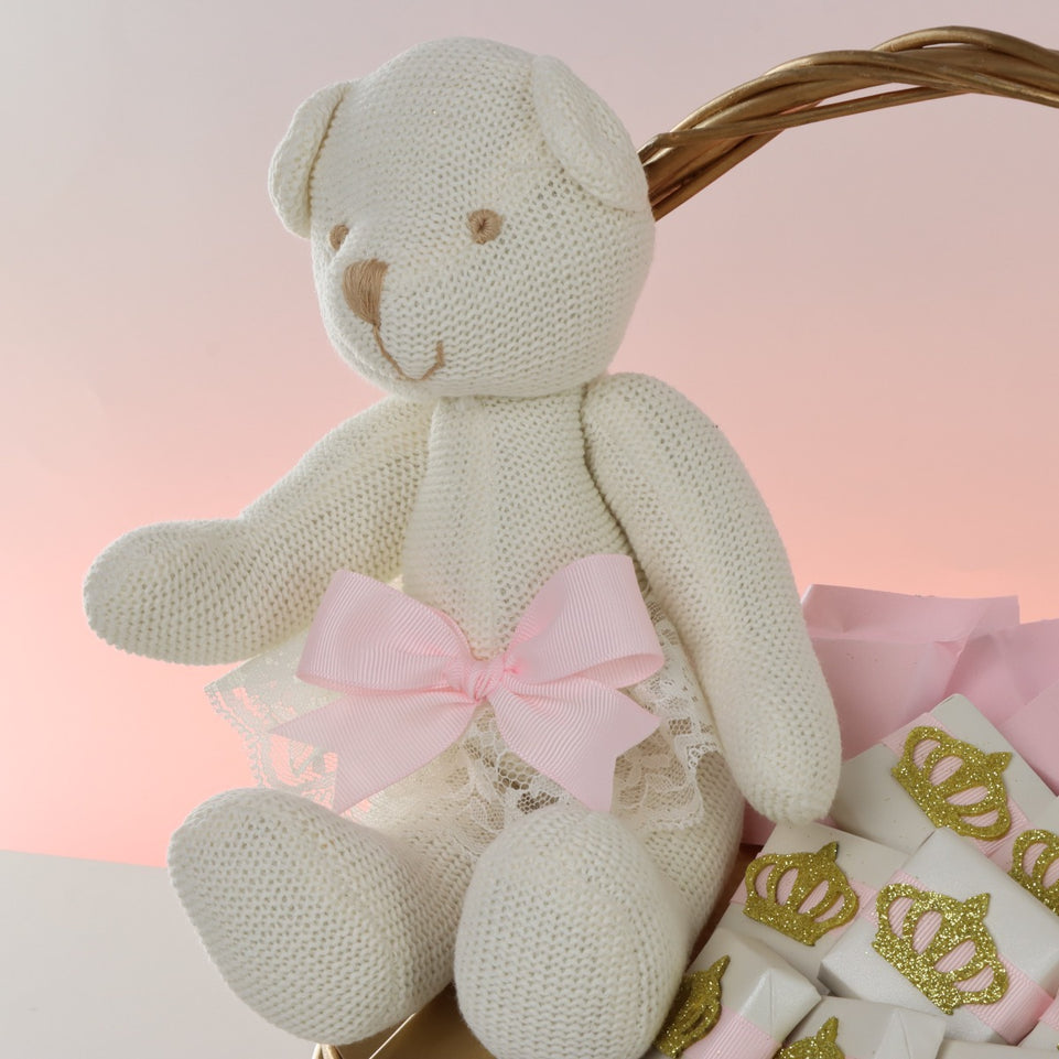 TEDDY BEAR CROWN BABY GIRL CHOCOLATE LARGE BASKET