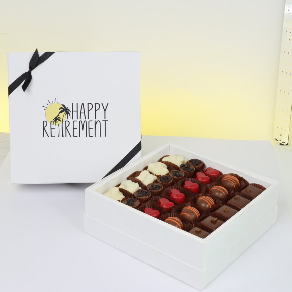 "HAPPY RETIREMENT" DESIGNED 2-LAYER CHOCOLATE HARD BOX