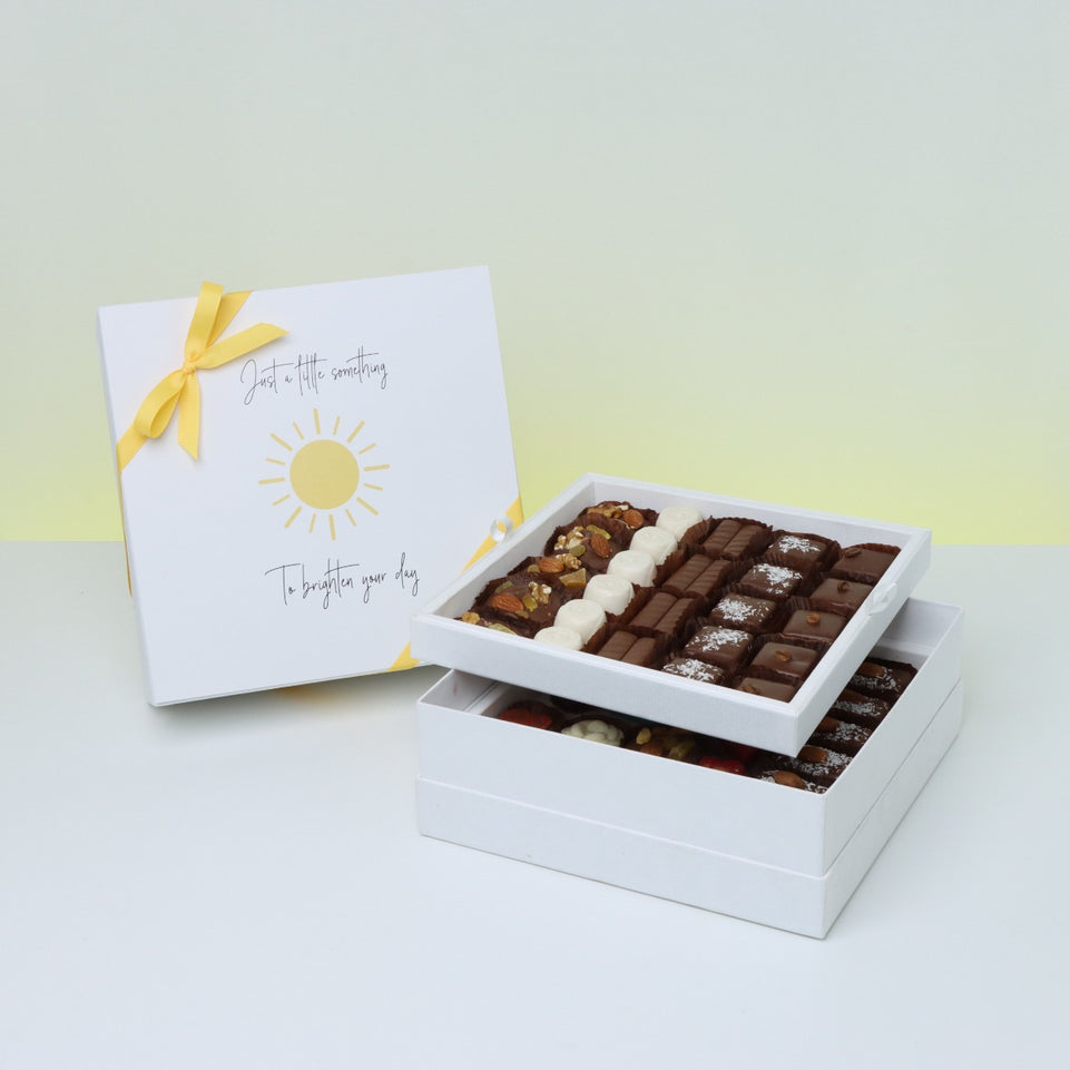 "BRIGHTEN YOUR DAY" SUN DESIGNED CHOCOLATE 50-PIECE CHOCOLATE HARD BOX