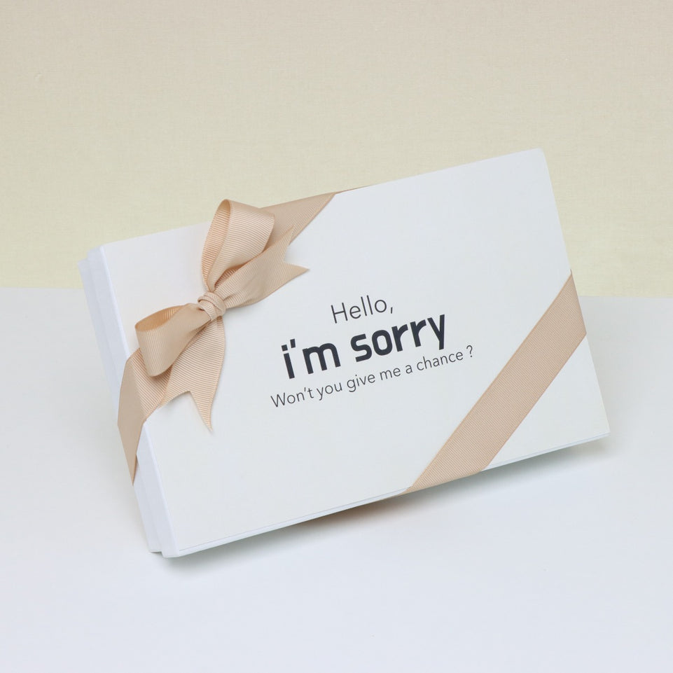 "HELLO, I'M SORRY" DESIGNED 15-PIECE CHOCOLATE HARD BOX